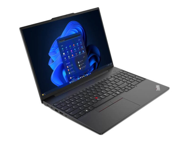 Copy electronic vam predstavlja Laptop LENOVO ThinkPad E16 G2 R5 16" 16GB, SSD512GB, DOS 3y [21M5001WSC]. Na fotografiji je crni laptop, malo je zakrneut u desnu stranu pa se vidi i dio lijeve bočne strane. Otvoren je pod kutom od 90stupnejva.
