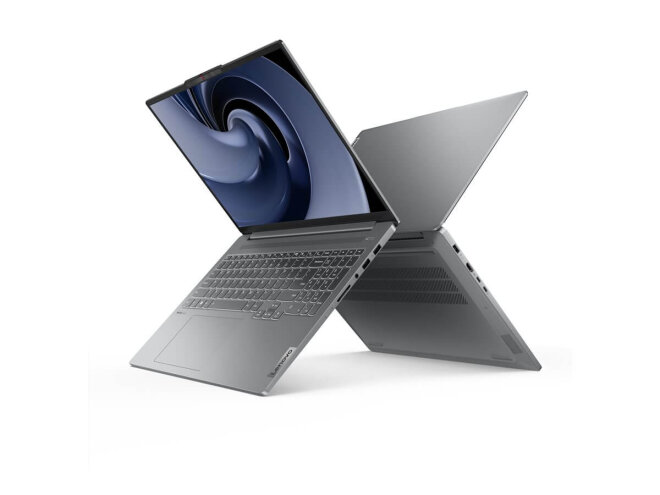 Copy electronic vam predstavlja Laptop LENOVO IdeaPad 5 Pro U5 125H 16" 16GB, 1TB, RTX 3050 6GB, [83D4006RSC]. Na fotografii su dva laptopa koja su oketnuta jedan nasuperot drugog ali se dodiruju sa zadnjim dijelom. Odignuti su od podloge za 30 stupnejva i otvoreni su pod kutom od 90 stupnjeva