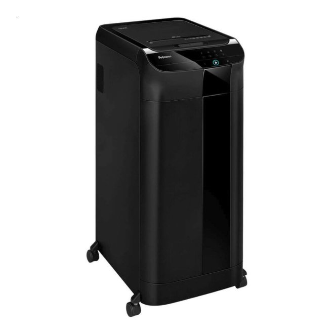 Copy electronic vam predstavlja Uništavač papira Fellowes AutoMax™ 550C, razina sigurnosti P-4, do 550 listova A4, kapacitet 83 l. Na fotografiji je crni uništavač, vidi se prednja strana i dio bočne, jer je uređaj malo zakrenut u desnu stranu.