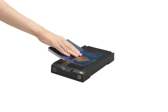 Copy electronic vam predstavlja Skener Ricoh - Fujitsu fi-70F, ultra kompaktni, A6 format, USB, za putovnice, osobne, račune, dozvole, osiguranja, recepciju