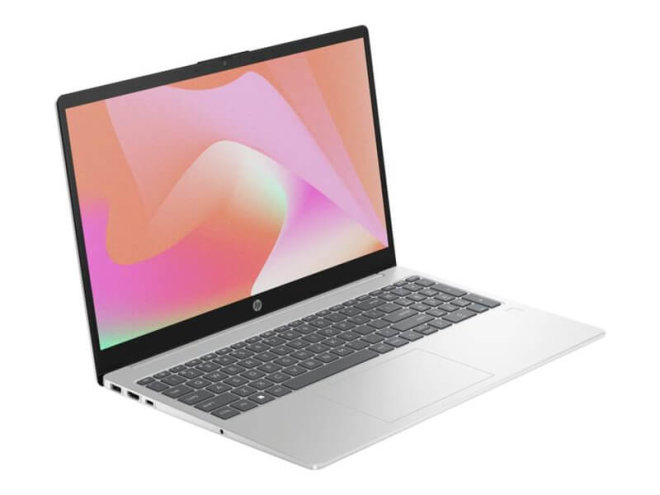 Copy electronic vam predstavlja Laptop HP 15-fc0229nm R5 5625U, 16GB, SSD512, Win11Home [BU1Q2EA#BED]. Na fotografiji je srebrni laptop koji je otvoren pod kutom od 90 stupnjeva, Postavljen je tako da se vidi stražnja strana od ekrana i dio desne bočne strane.