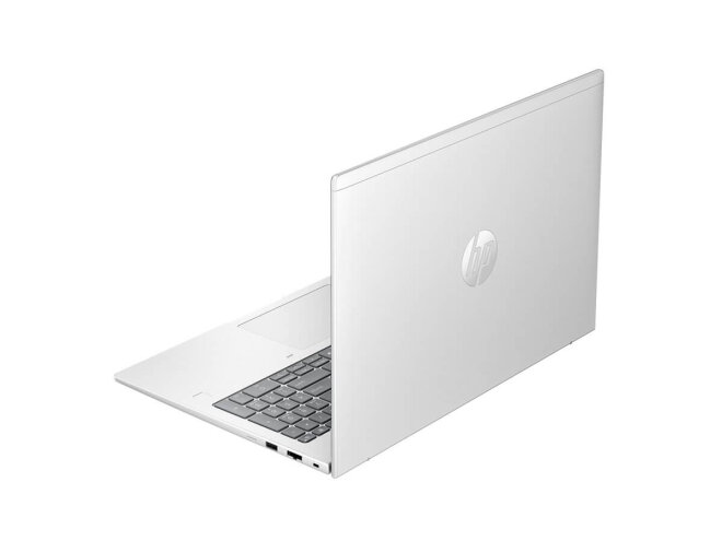 Copy electronic vam predstavlja Laptop HP ProBook 4 G1a R7 250 16" 16GB, SSD512GB, Win11Pro, B9YL0ET#BED. Na fotografiji je srebrni laptop postvljen tako da se vidi desna bočna strana i pozadina od ekrana. Laptop je otvoren pod kutom od 90 stupnjeva